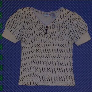 Girls' cute heart-printed cotton top